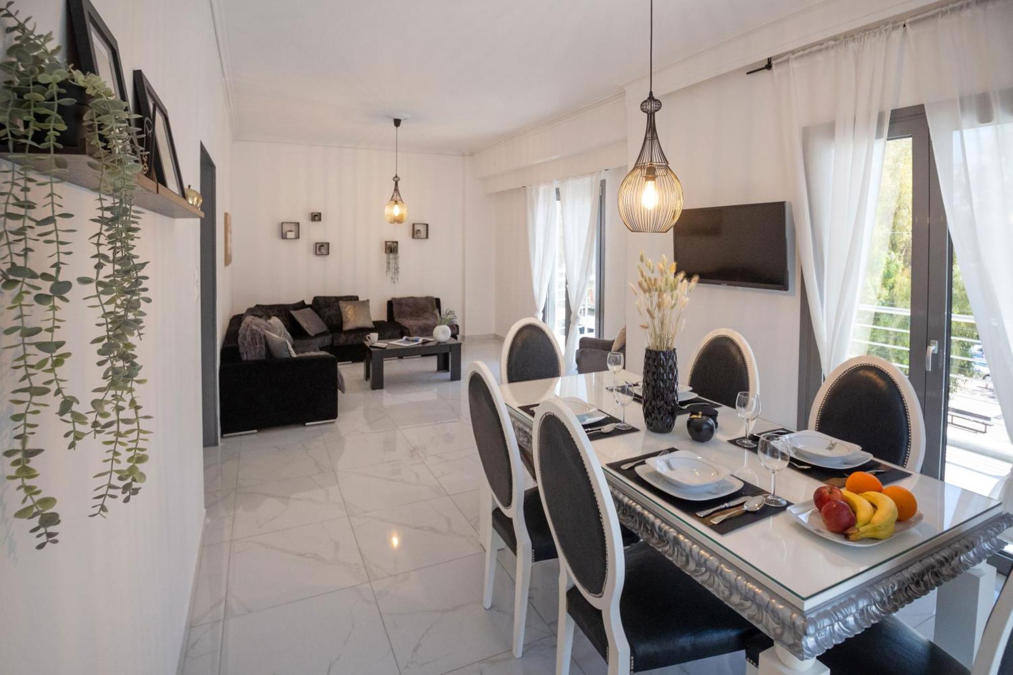 The Glyfada Apartment