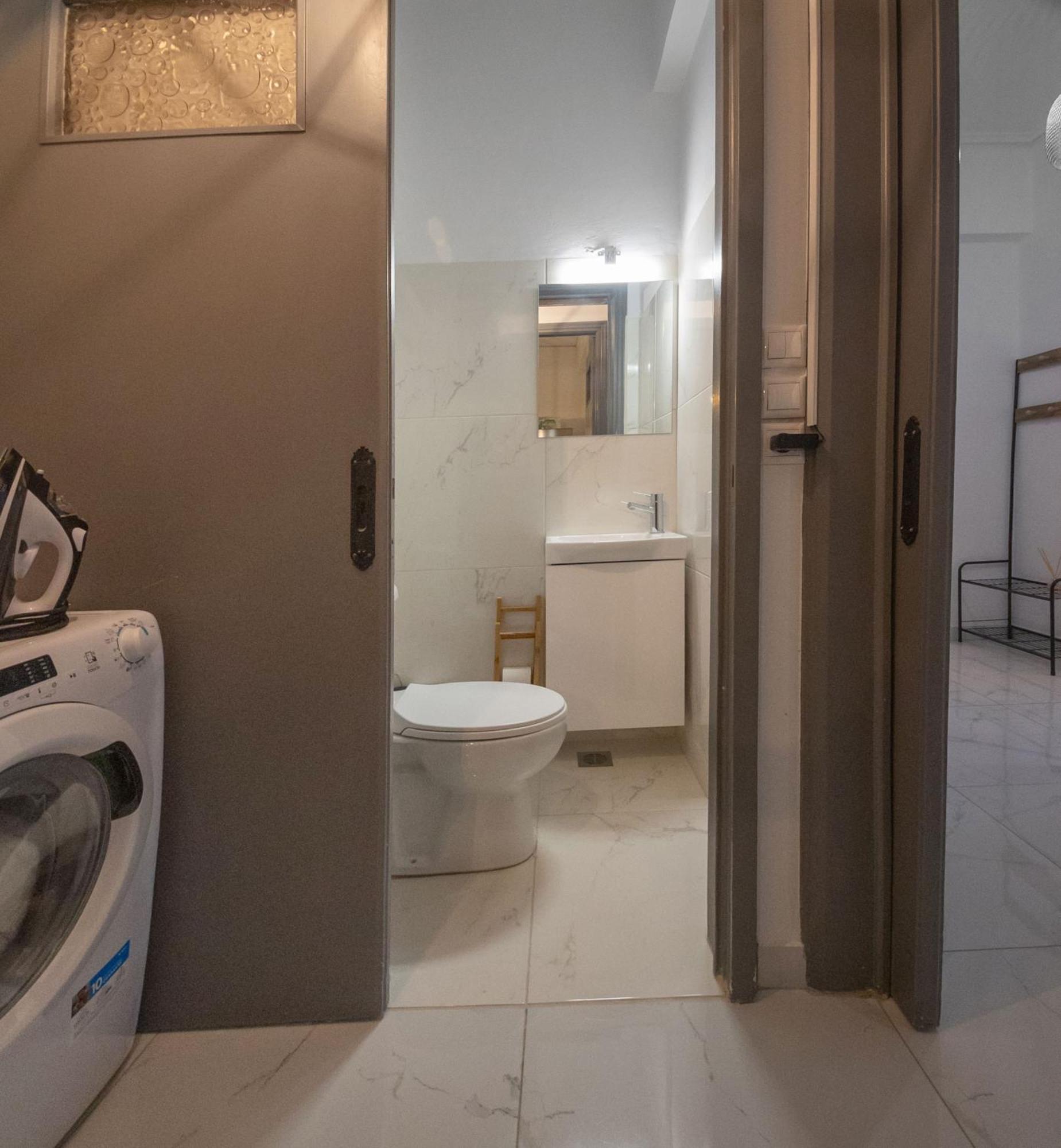 The Glyfada Apartment